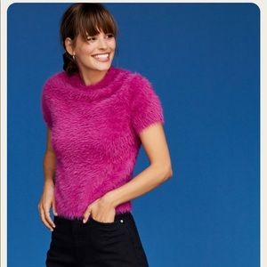 NWOT Callahan Zoe Crewneck in Fuschia 🌺